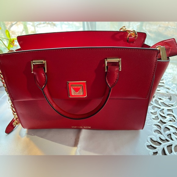 Michael Kors Brand New Amazing red color bag. With gold tone hardware. Very cute - Picture 5 of 12